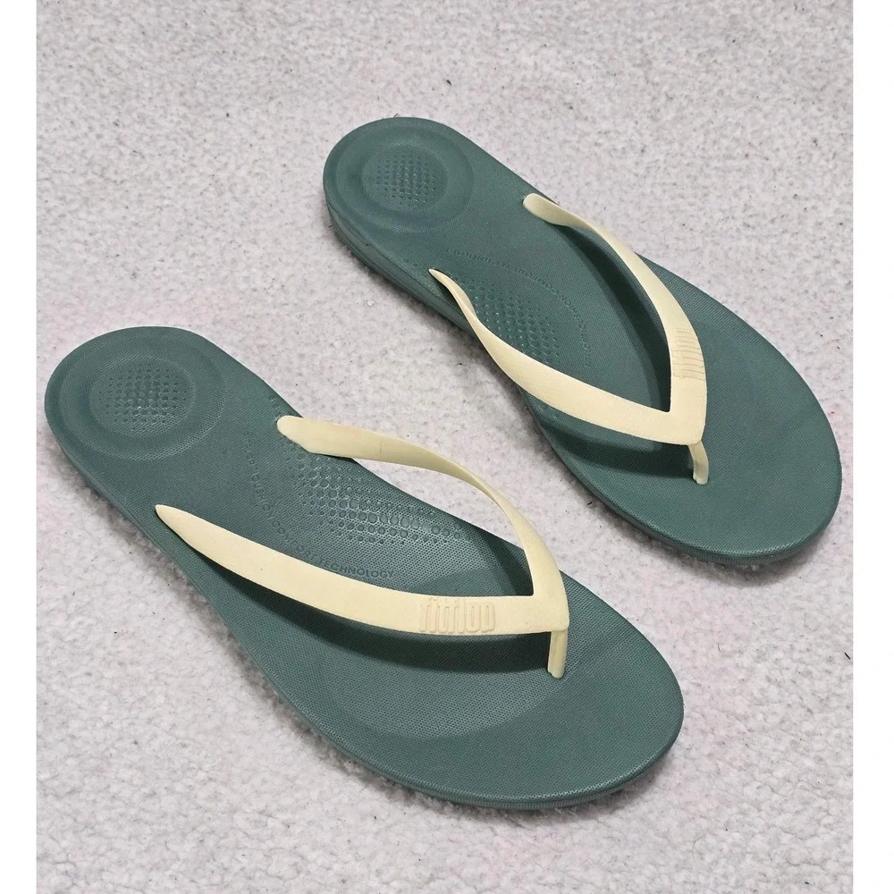 FitFlop iQushion Ergonomic Flip Flops Sage Green Cream Mens 13 EU 47 UK 12